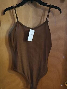 Essential Ribbed Cami Bodysuit in Brown